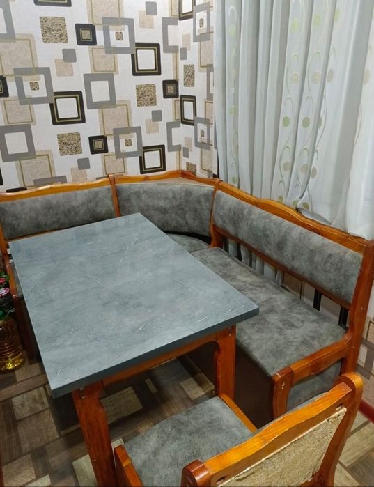 Mebil ugolok stol stul