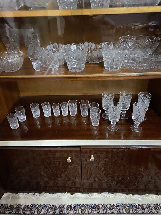 Продам блюдо мадонна новый может комуто нужно