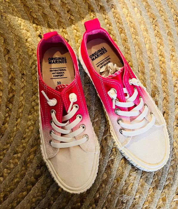 Продавам нови детски обувки