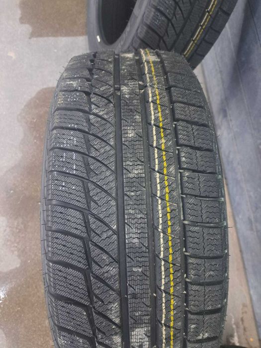 Zextour 215/55 R17 94T NOVA BREAKER 855