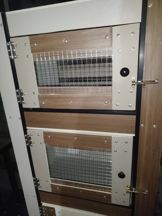 Plast dekordan qafas
