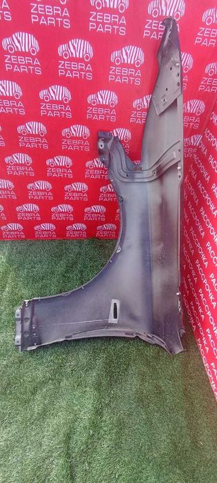 Крыло переднее левое,правое Lexus LS460