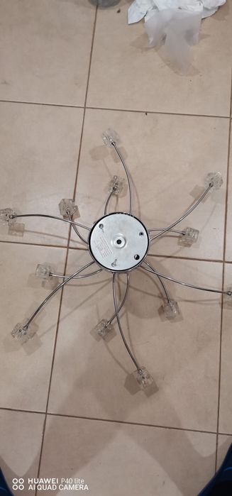 Lustrǎ de sufragerie cu 6 brate si 12 becuri
