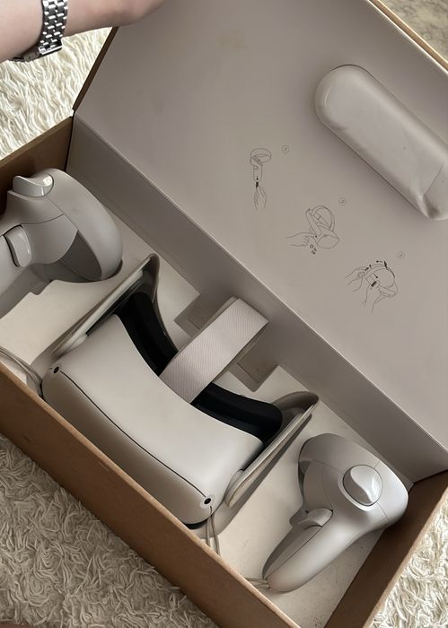 продам Meta Quest 2