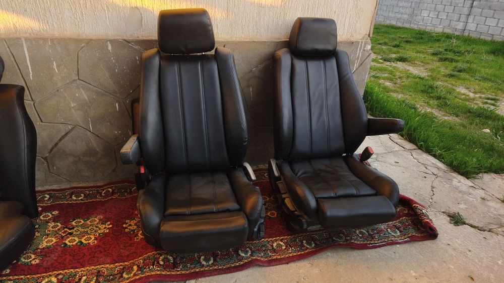 Продам сидения на BMW e34