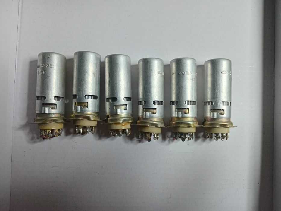 Tuburi ,Lampi 6J1P-EV si 6J9P-E  ,noi