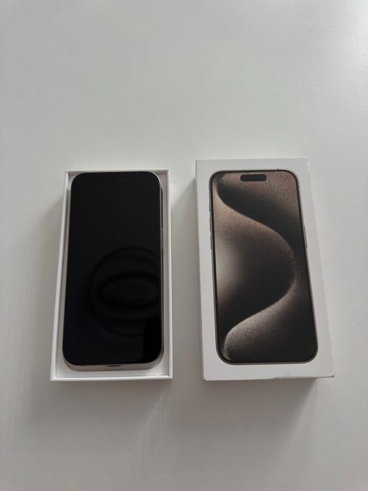 Iphone 15 Pro + Airpods Pro 2 + Зарядно. КАТО НОВ!