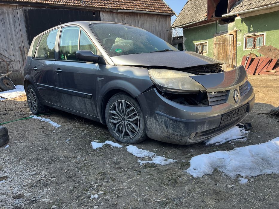 Dezmembrez renault megane scenic 2006 1.9 F9Q