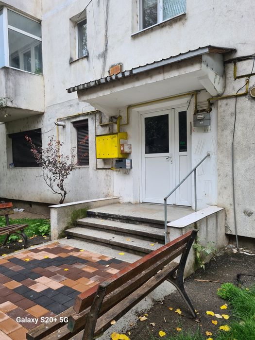 Pf Vând apartament str 22 decembrie NR 1