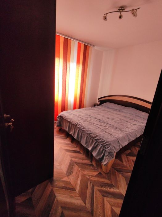 De vănzare apartament etaju 2