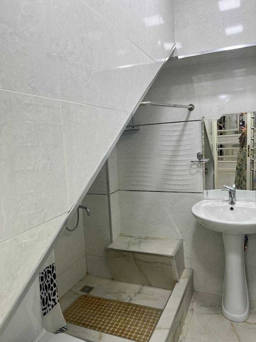 Новастройка Келес Охунбобоев BYD салон 5/3-4/4 130м² Дуплекс сотилади