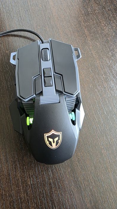 Vând mouse gaming