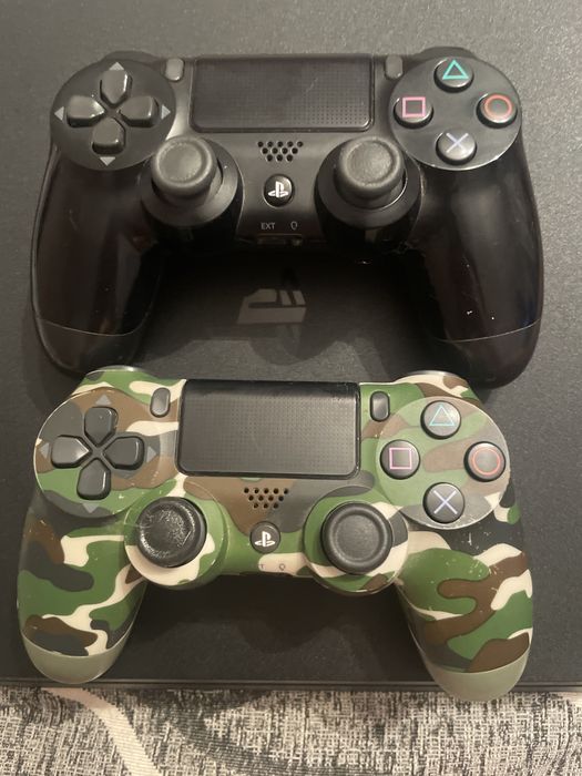 Игровая приставка Playstation 4