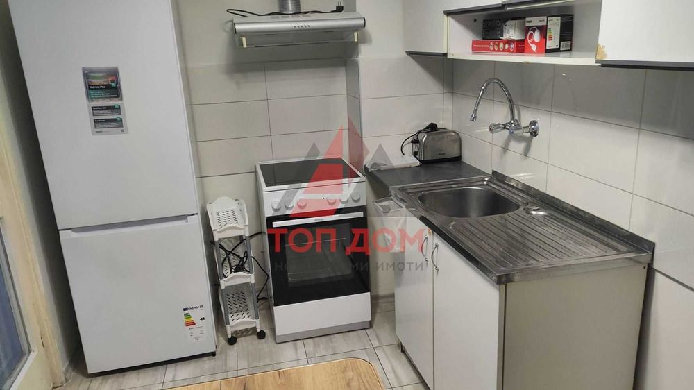 Дава се под наем Тристаен апартамент в Варна, Цветен квартал - 70 кв.м за 450 € - Снимка #8