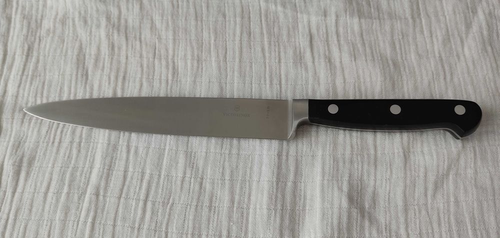 Професионални ножове GLOBAL, Zwilling и VICTORINOX