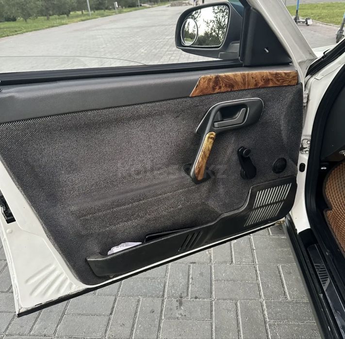 Автотранспорт Ваз 2110 LADA
