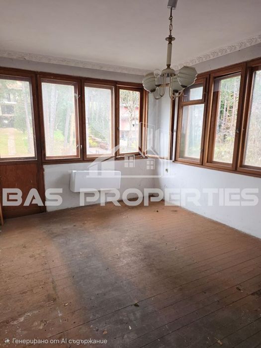 Продава се Къща в Банкя - 368 кв.м за 541 €/кв.м - Снимка #1