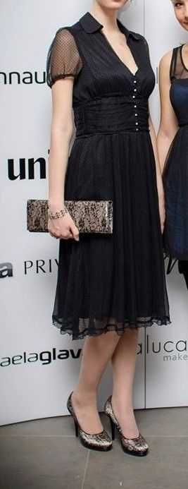 Pantofi cu toc, nude cu dantelă neagră și plic din aceeași gamă, nr.39