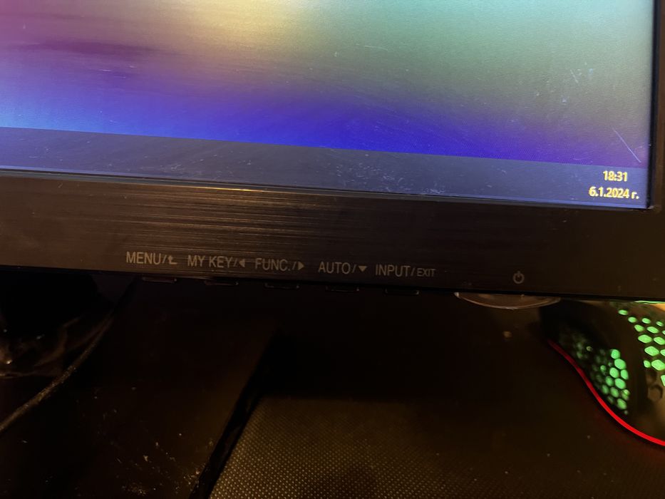 Монитор 20lg30