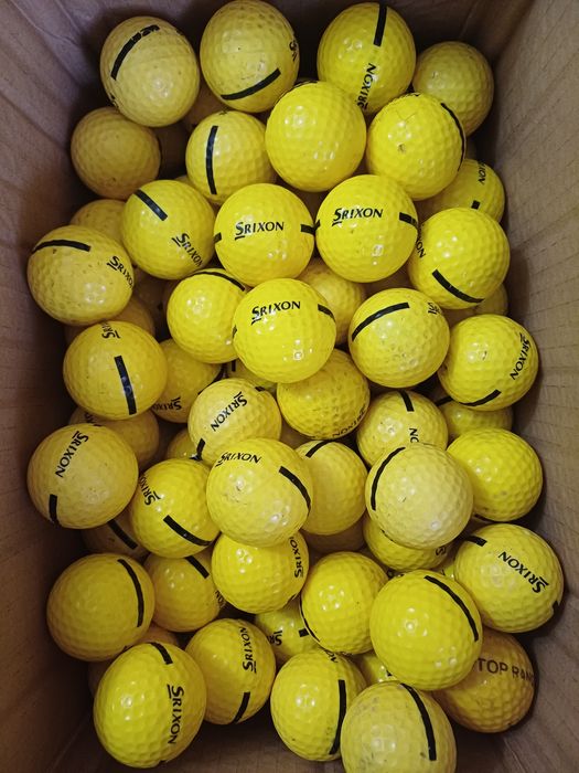 Vând 150 bucăți  bile golf SRIXON