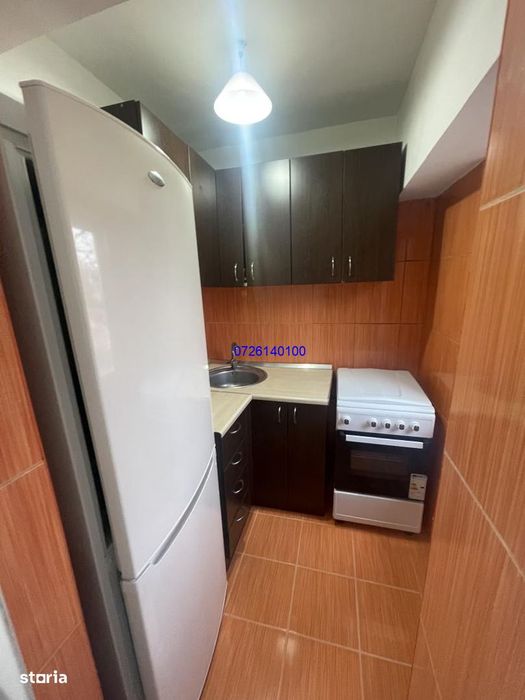 Cet-Garsoniera,balcon etaj 1