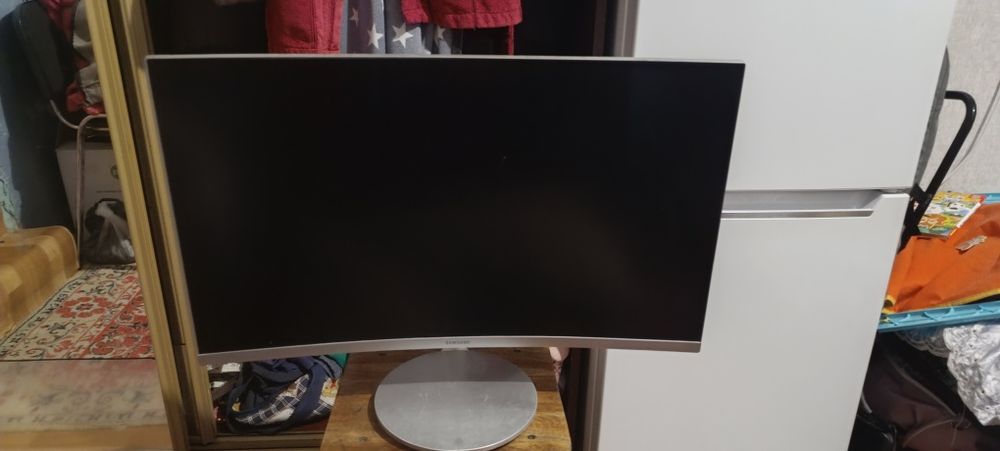Монитор Самсунг 27 дюймов изогнутый