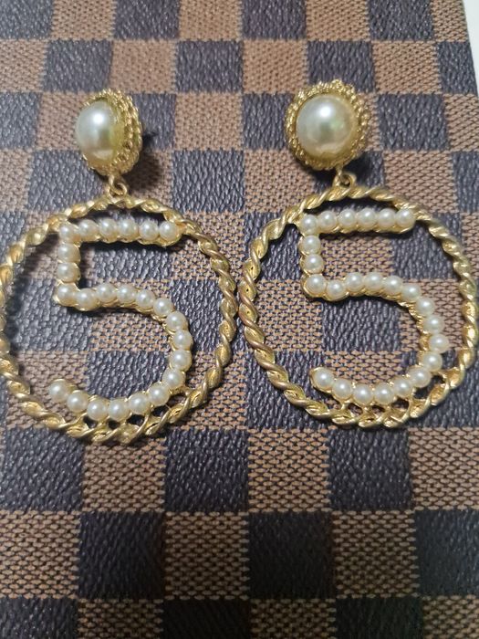 Cercei superbi chanel cu perle