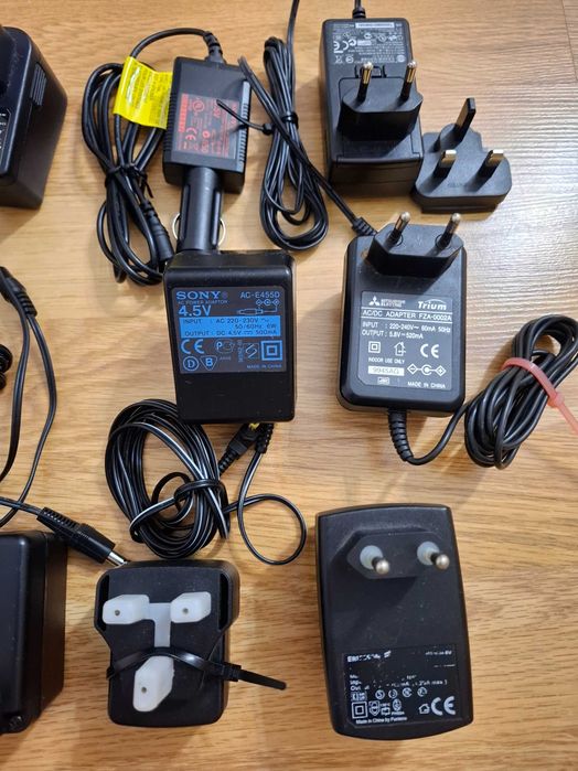 Alimentator Transformator Stabilizat 220V - 12V 2A, Negru