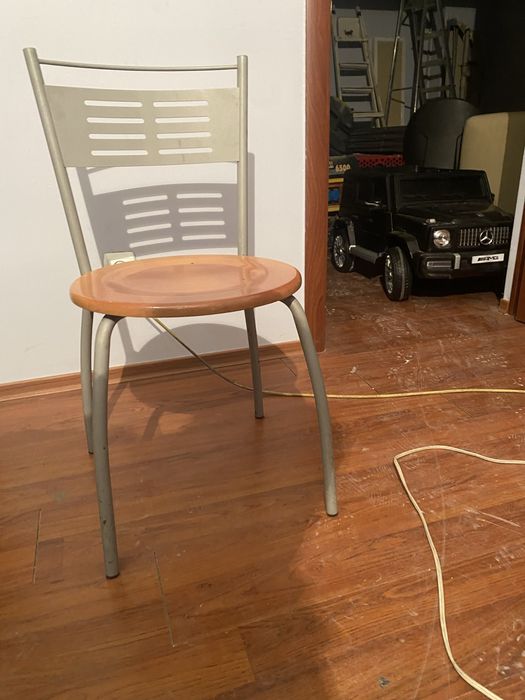 Стул металлический