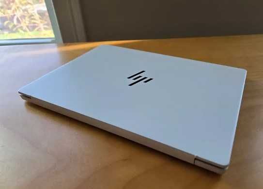 HP Omnibook 7 Aero Ryzen AI 5 340 16GB 13.3" 400Nits QWERTY 970 gr.