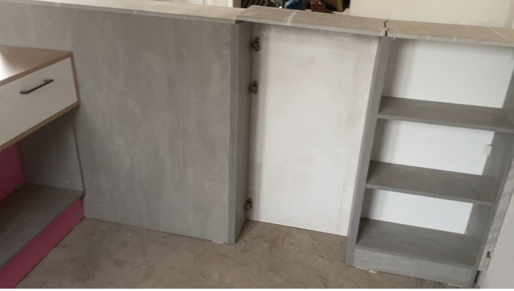 Продаётся торговый полуостров срочно