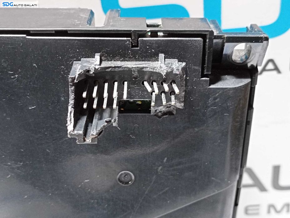 Interfata Panou Consola Comanda Buton Butoane Control Radio CD AC Clima Climatronic Cu Mufa Sparta Volvo C70 2005 - 2013 Cod 8697155 [M4522]