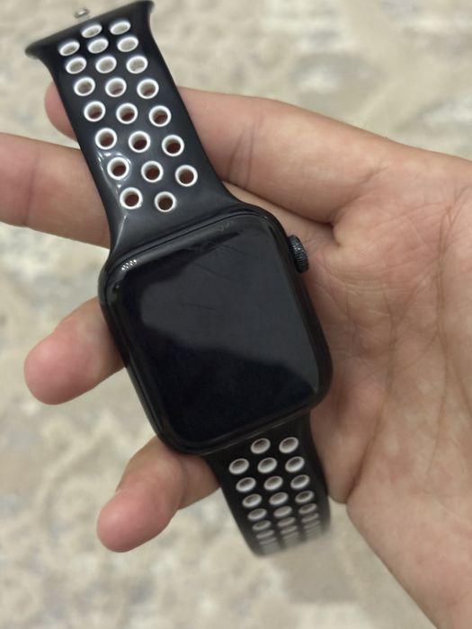 apple watch SE состояние хорошее