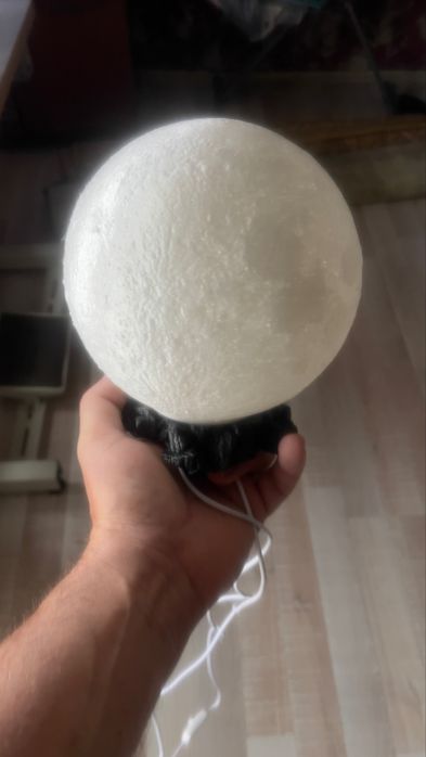продам светильник "луна"