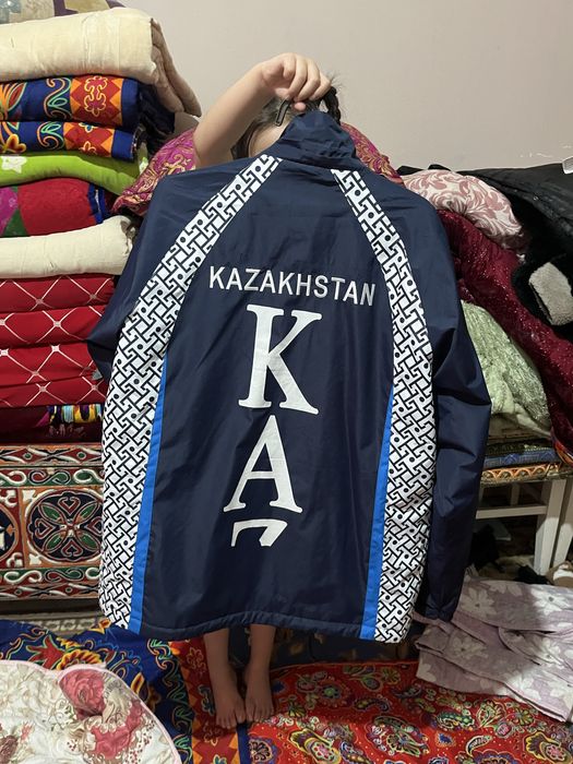 For Champion’s ветровка