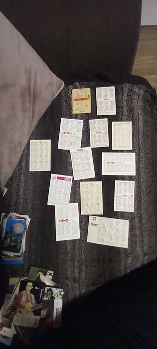 Продават се стари съветски календарчета