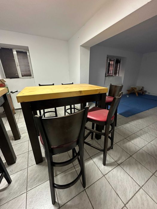 Mese inalte de bar + covor tip puzzle pentru sala / spatiu sportiv