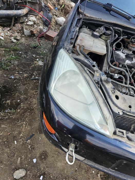 Bara fata faruri ford focus 1