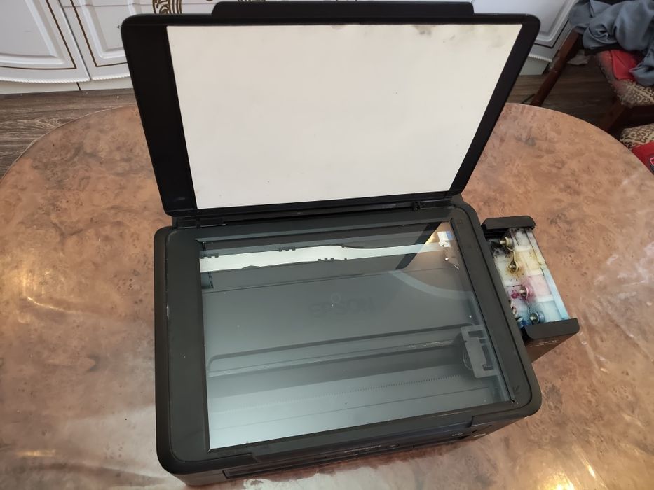 Принтер Epson продам, рабочий
