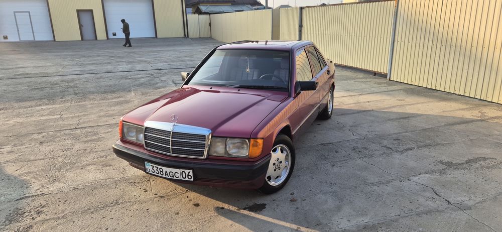 Продается Мерседес 190