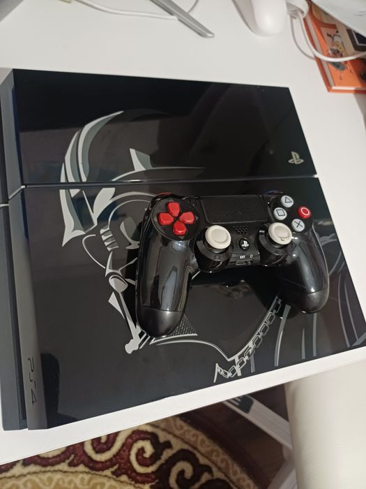 Playstation 4 limited edition Darth Vader