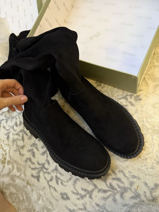 Продам Ботфорты новые