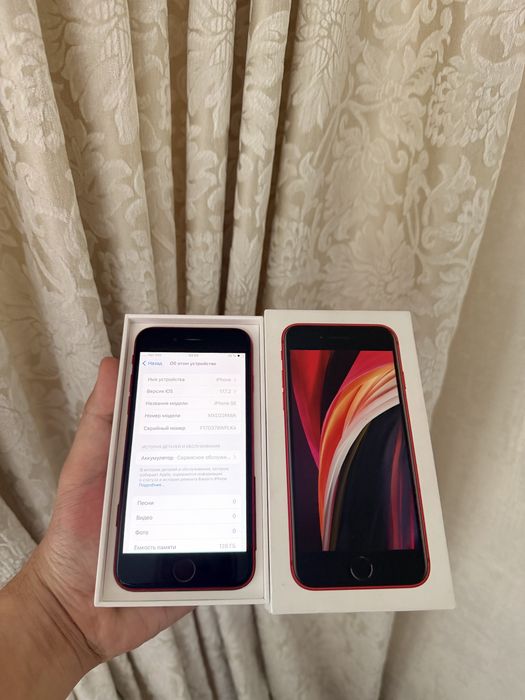 iPhone SE 2020/128Gb В отличном состоянии
