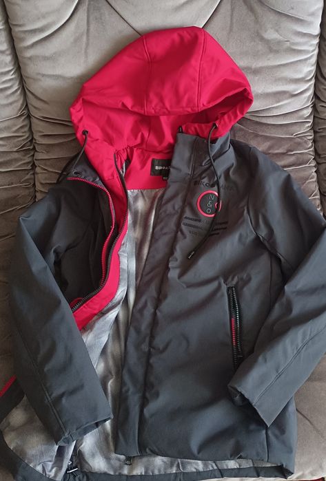 Продам куртку весна осень