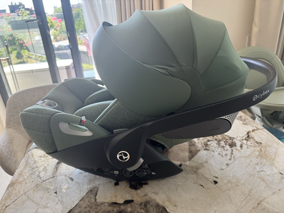 Cybex cloud T + кошница за бебе