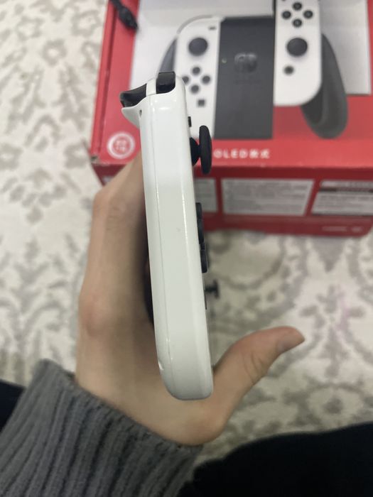 Nintendo switch oled 64 gb + fortnite account