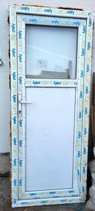 Vând ușă termopan