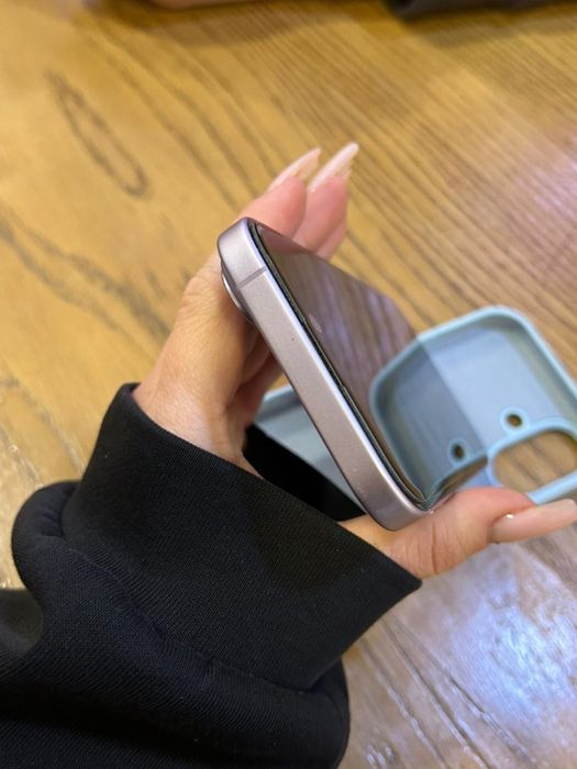 Новый iPhone 17 цвете 256 ГБ