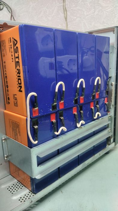 ИБП svc PT-3K-lcd