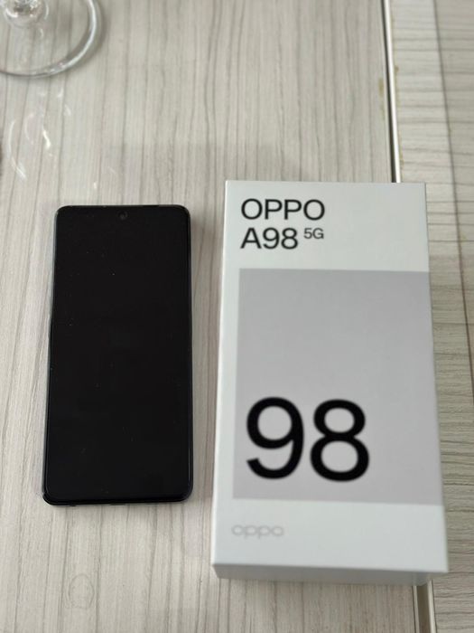 OPPO A98 5g ingrijit